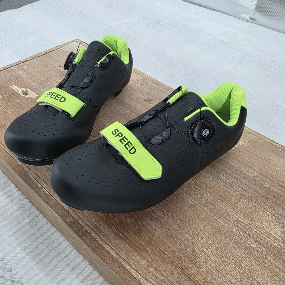 Speed Road Cycling Shoes Mens 8 Womens 10 Black Neon Green 3-Bolt Bike Shoes